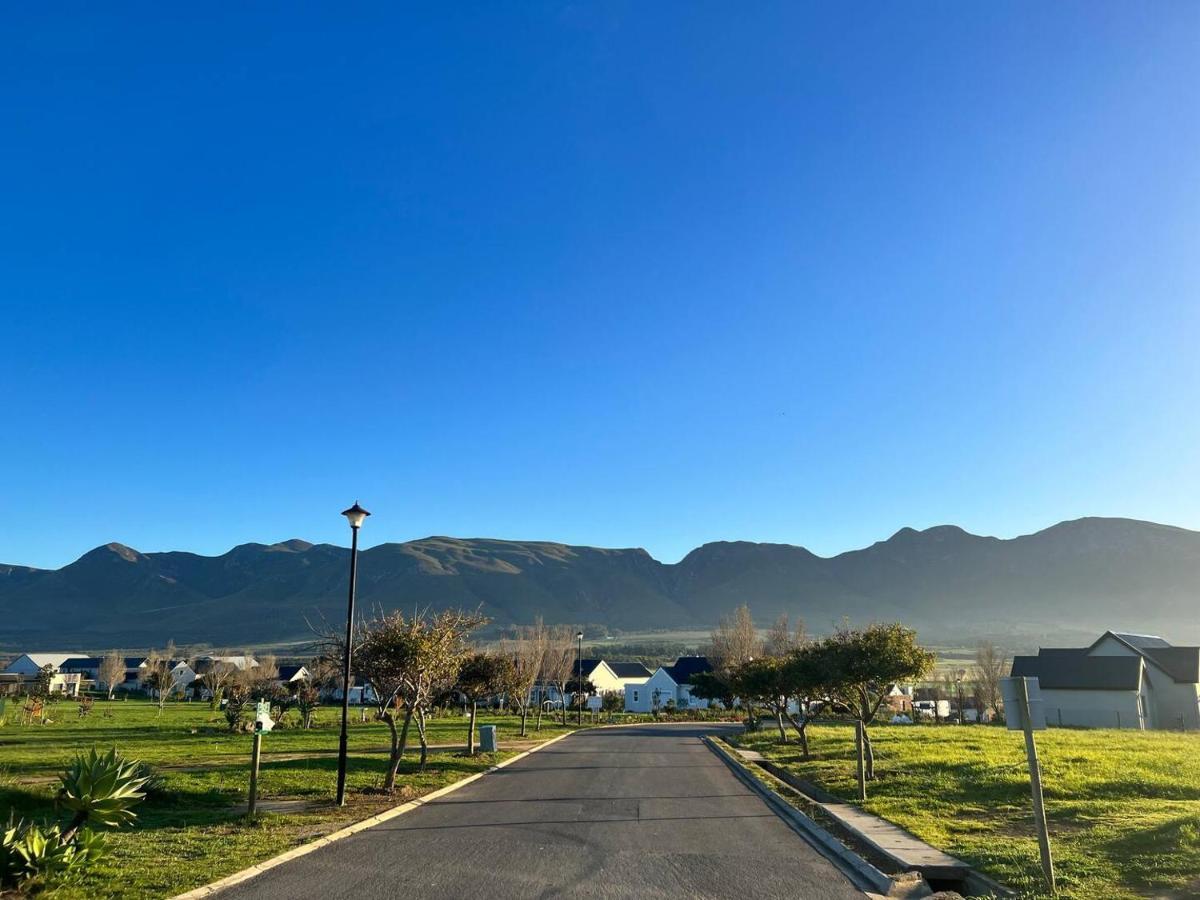 A Mountain & Country Haven Hotel Stanford Exterior photo